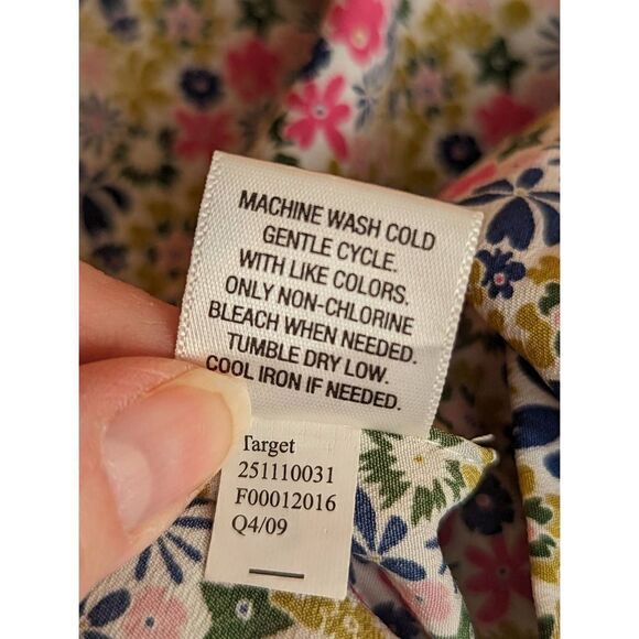 Liberty X Target Women Multicolor Floral Print Sleeveless Blouse Size Medium - Picture 13 of 14